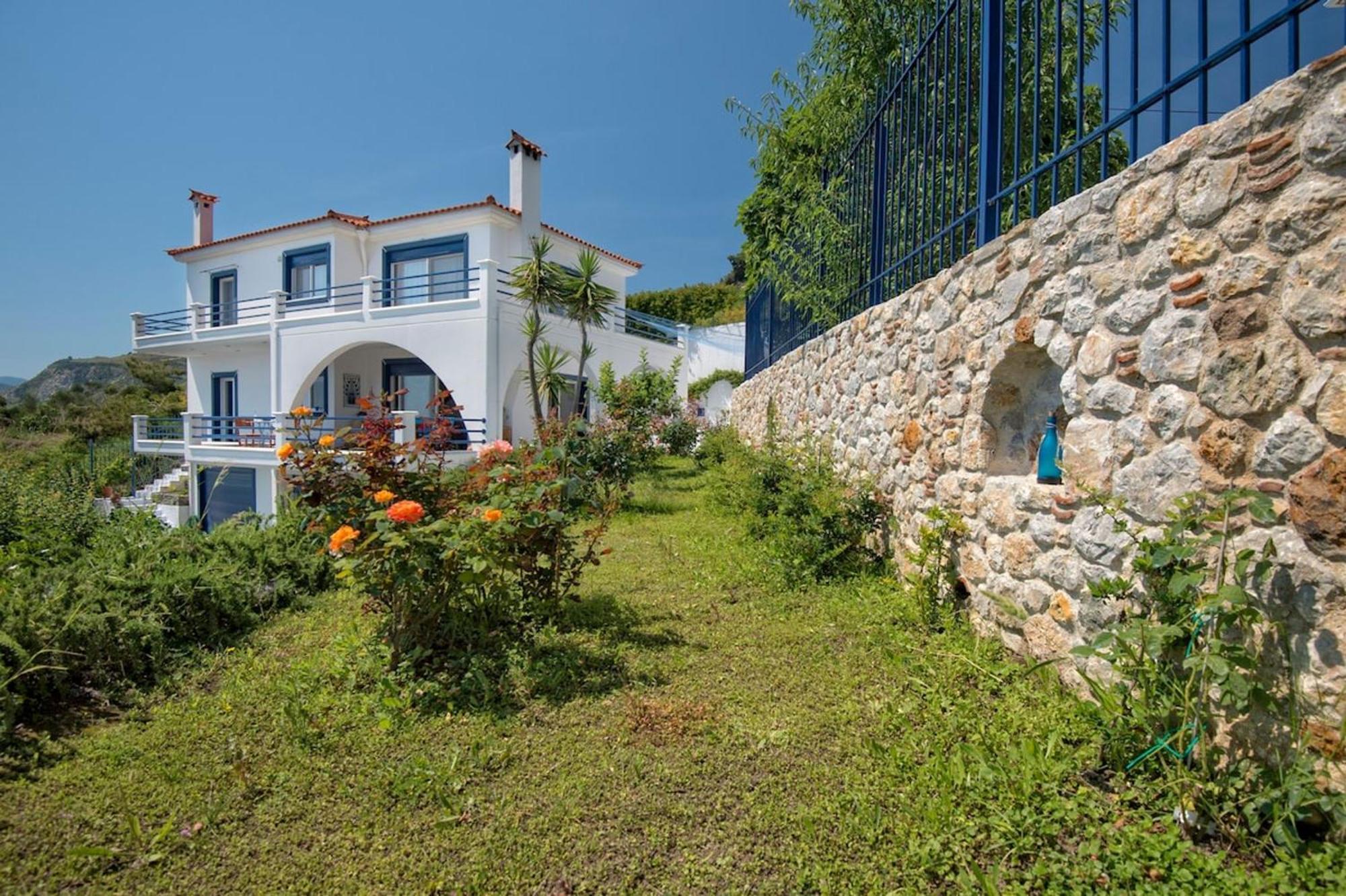 Blue Dream Seaside Villa With Superb Sea Views Kími Exterior foto